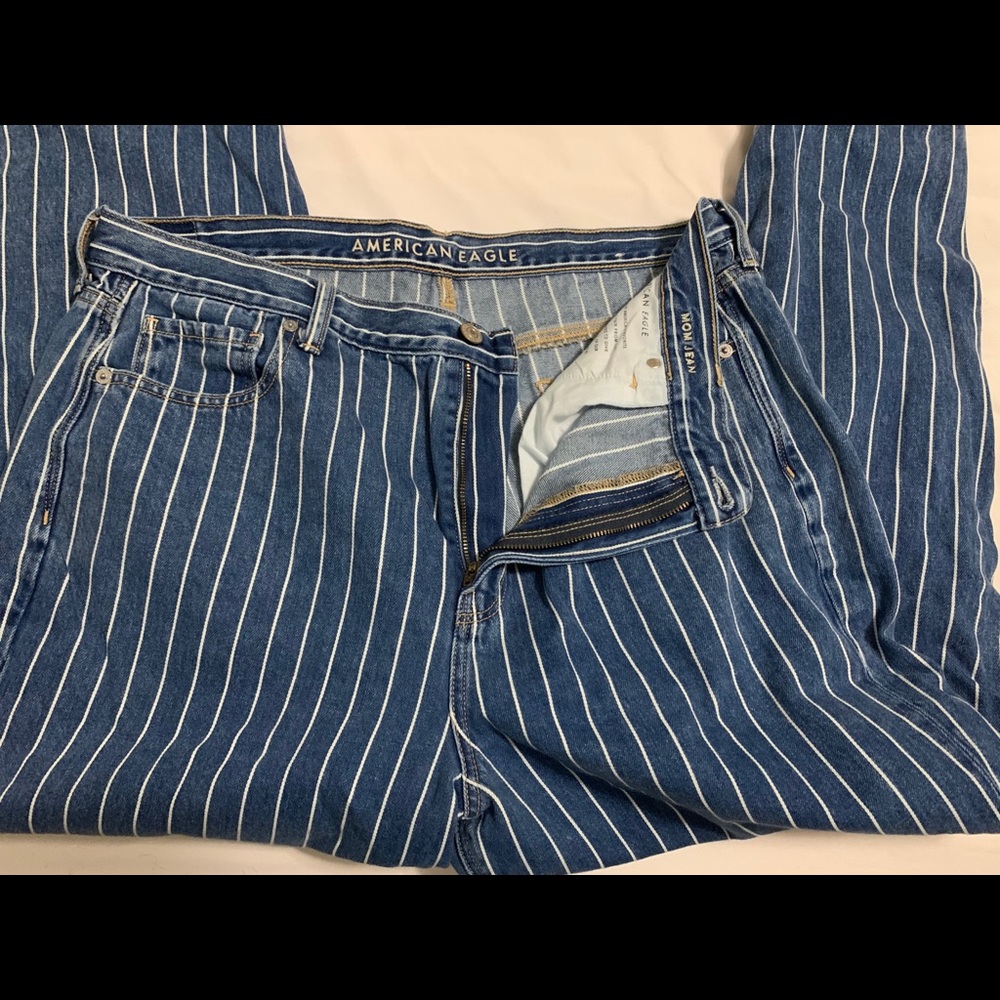 American Eagle Mom Jeans